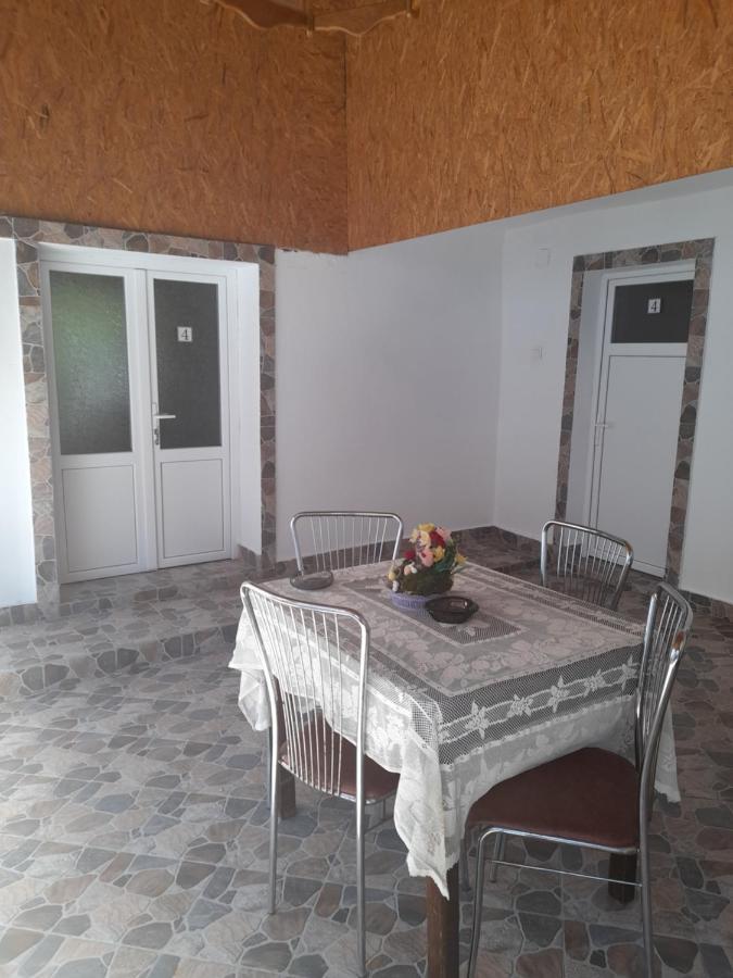Casa Valea Morilor Guest House Eftimie Murgu Exterior photo