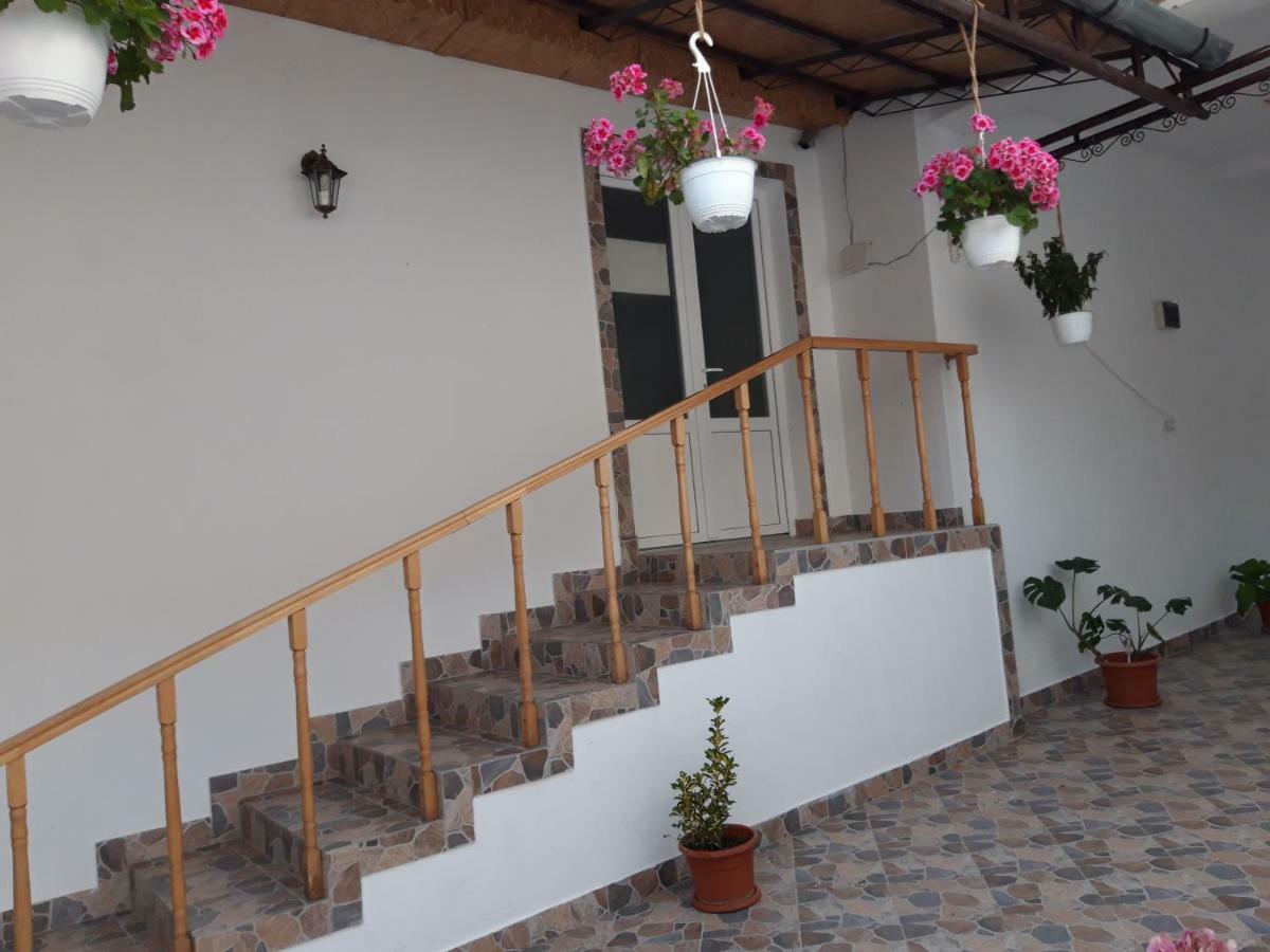 Casa Valea Morilor Guest House Eftimie Murgu Exterior photo